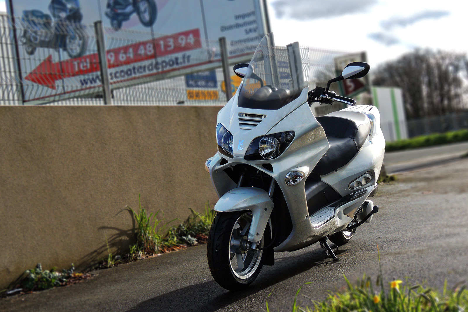 SCOOTER-125-ECCHO-GT-STAR-WHITE-SERIES-01