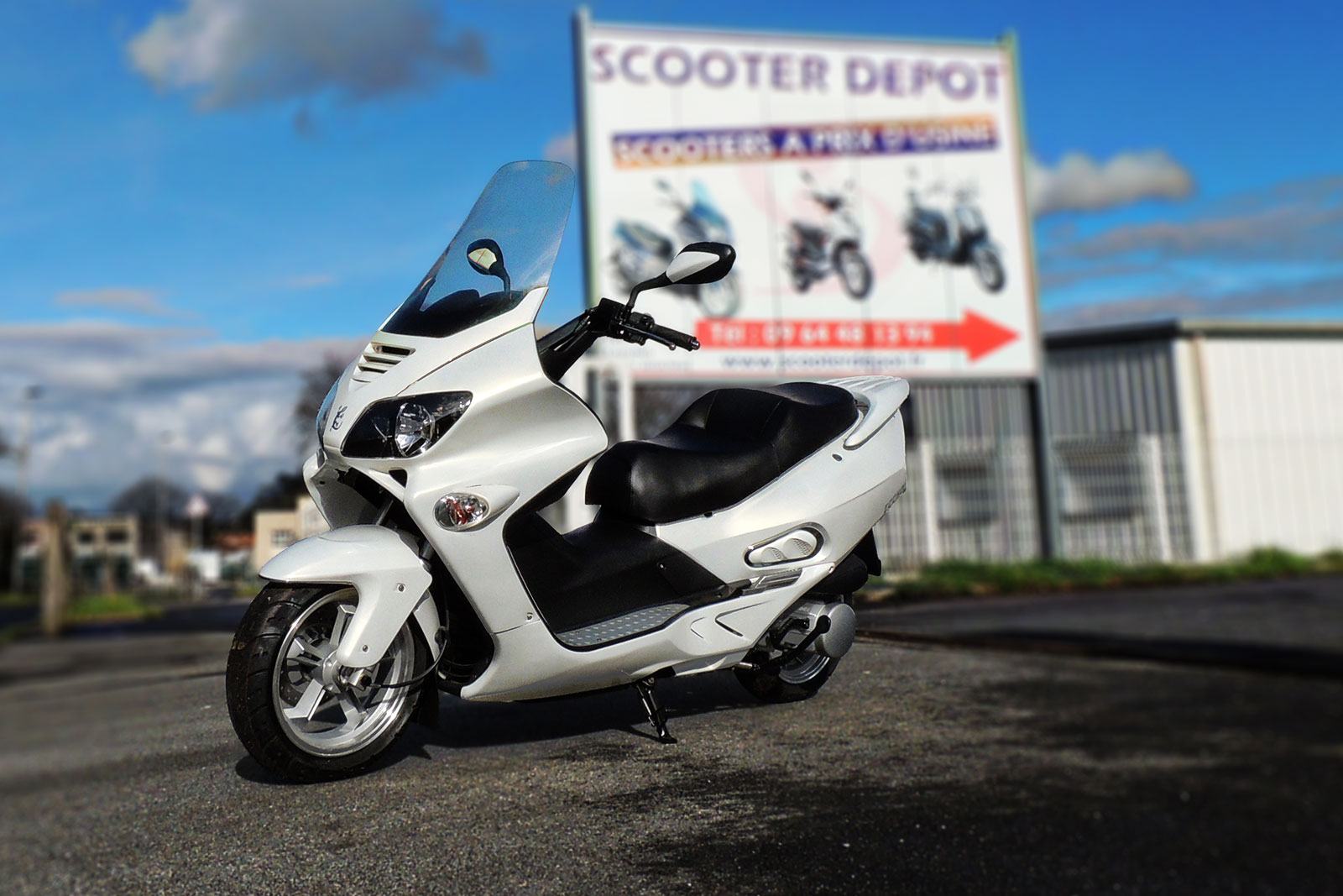 SCOOTER-125-ECCHO-GT-STAR-WHITE-SERIES-02