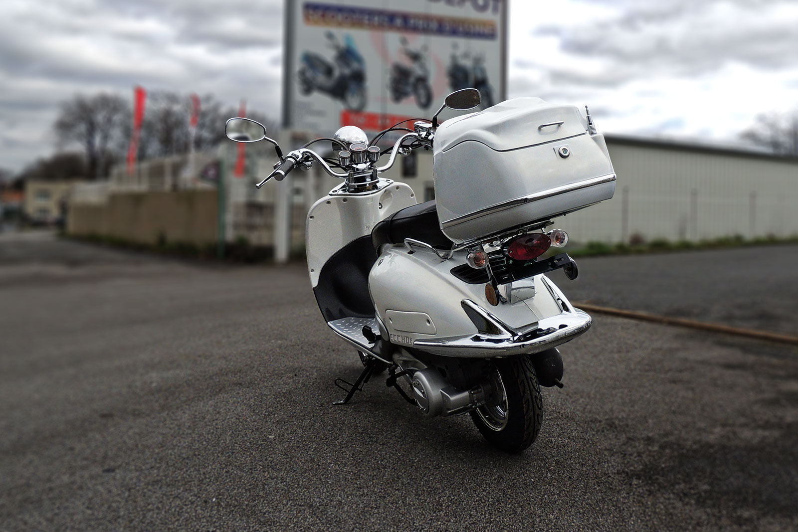 SCOOTER-125-ECCHO-CHOUPETTE-WHITE-SERIES-05