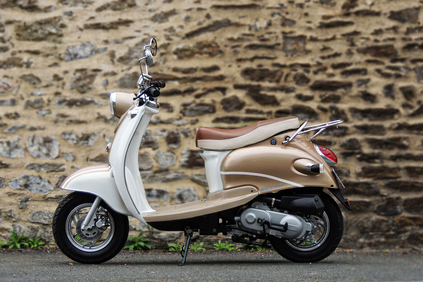 SCOOTER-50-ECCHO-RETRO-GOLD-03