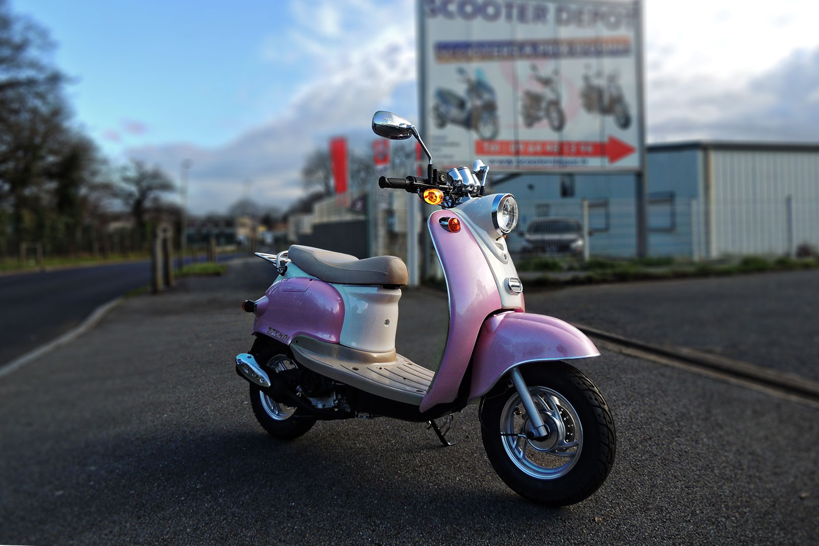 SCOOTER-50-ECCHO-PINK-03