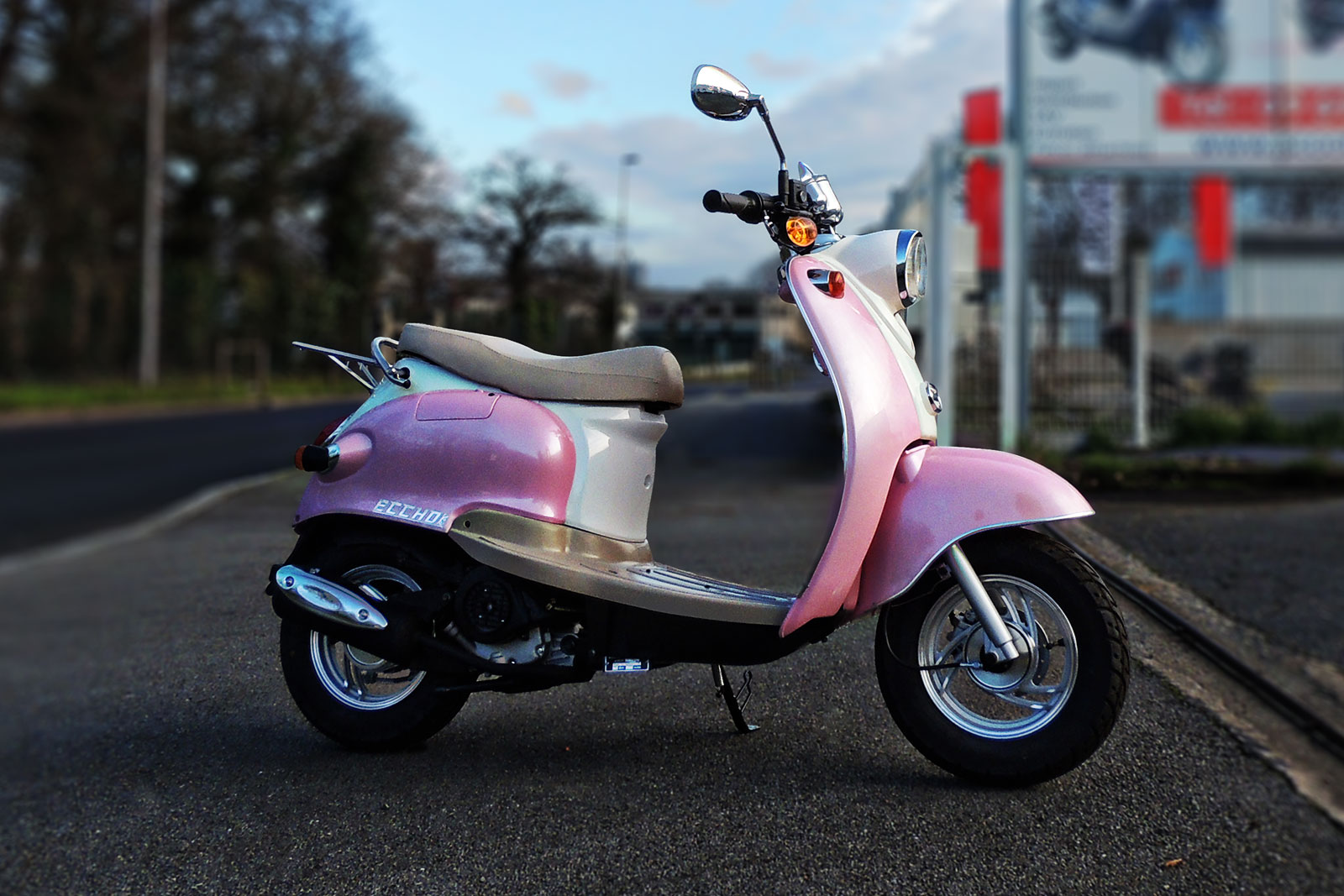 SCOOTER-50-ECCHO-PINK-04