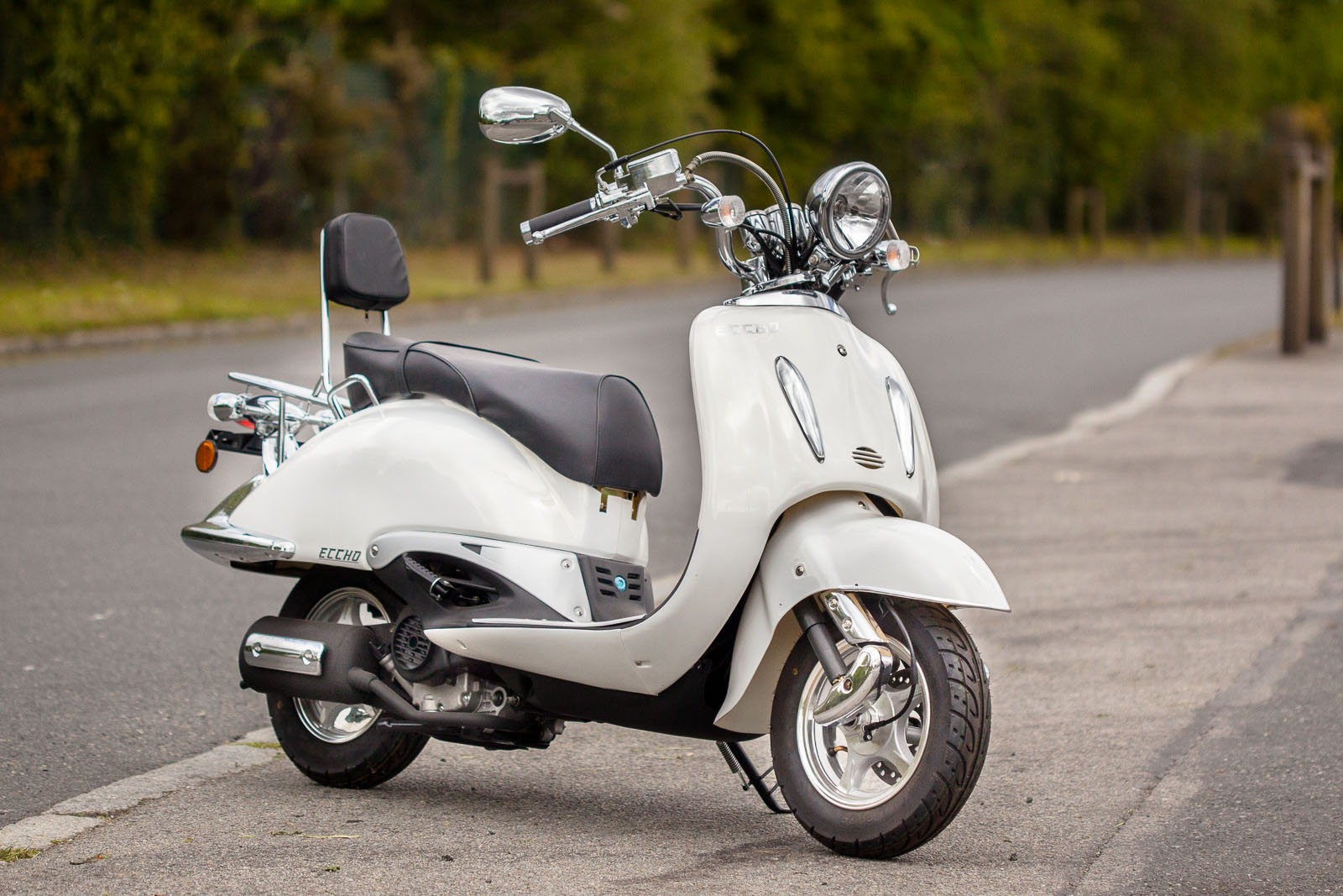 SCOOTER-50-ECCHO-CHOUPETTE-WHITE-SERIES-01